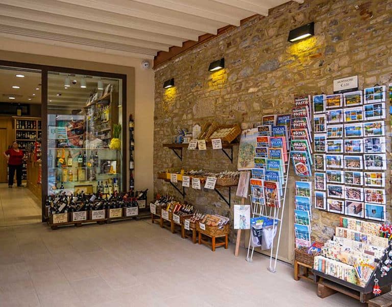 enoteca-posarelli-montaione-03-768x600