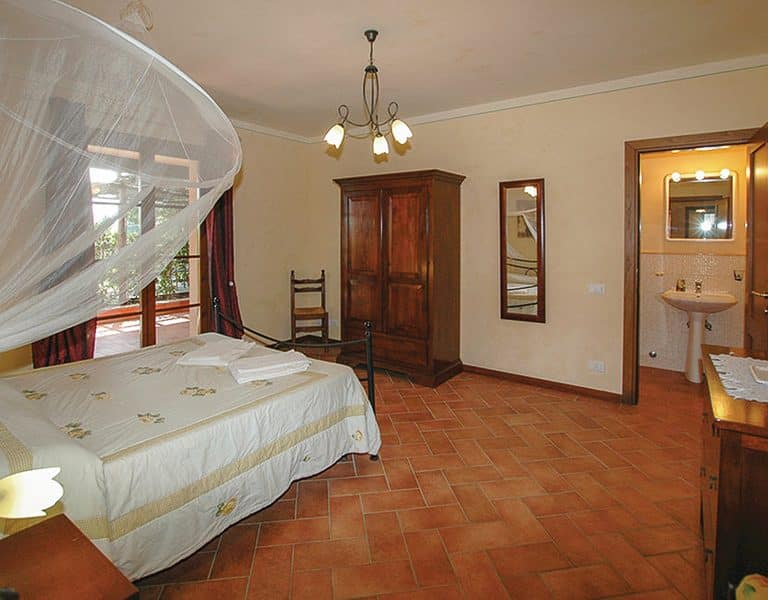 la-collinella_002-768x600